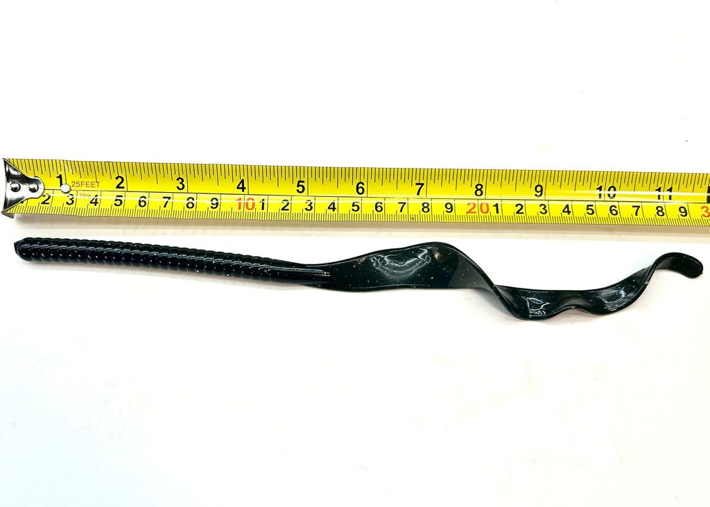 Ledge Worm (Black Magic) 6pk