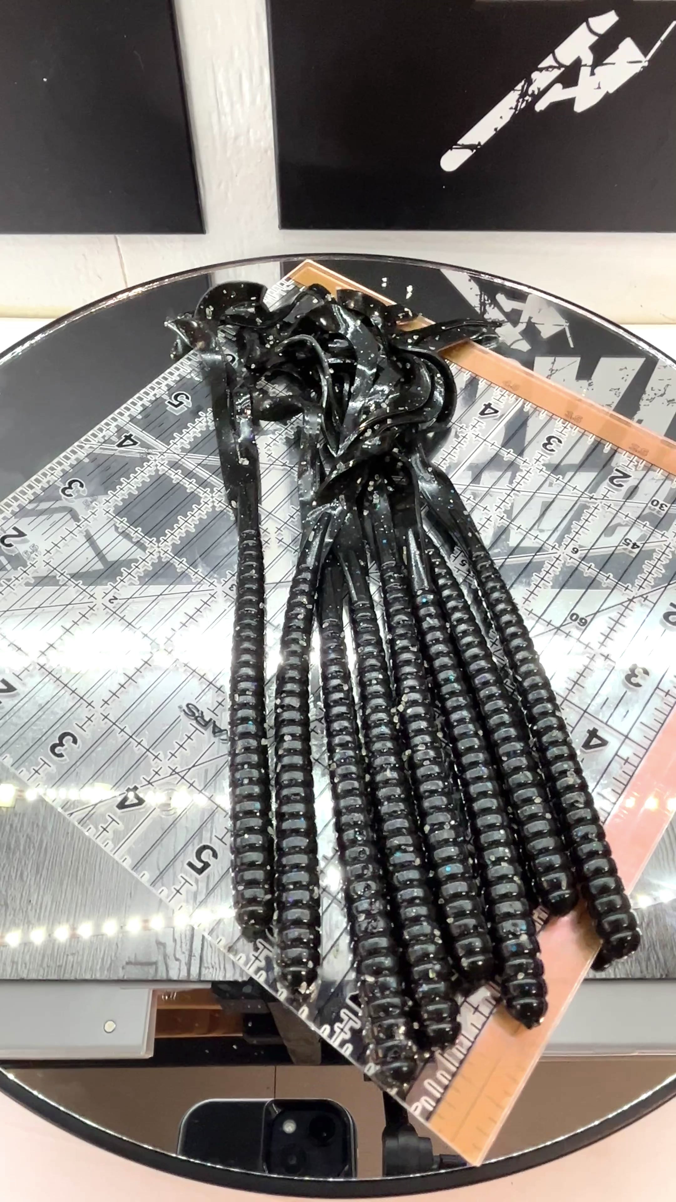 Gutter Worm 8pk (Blemished Label)